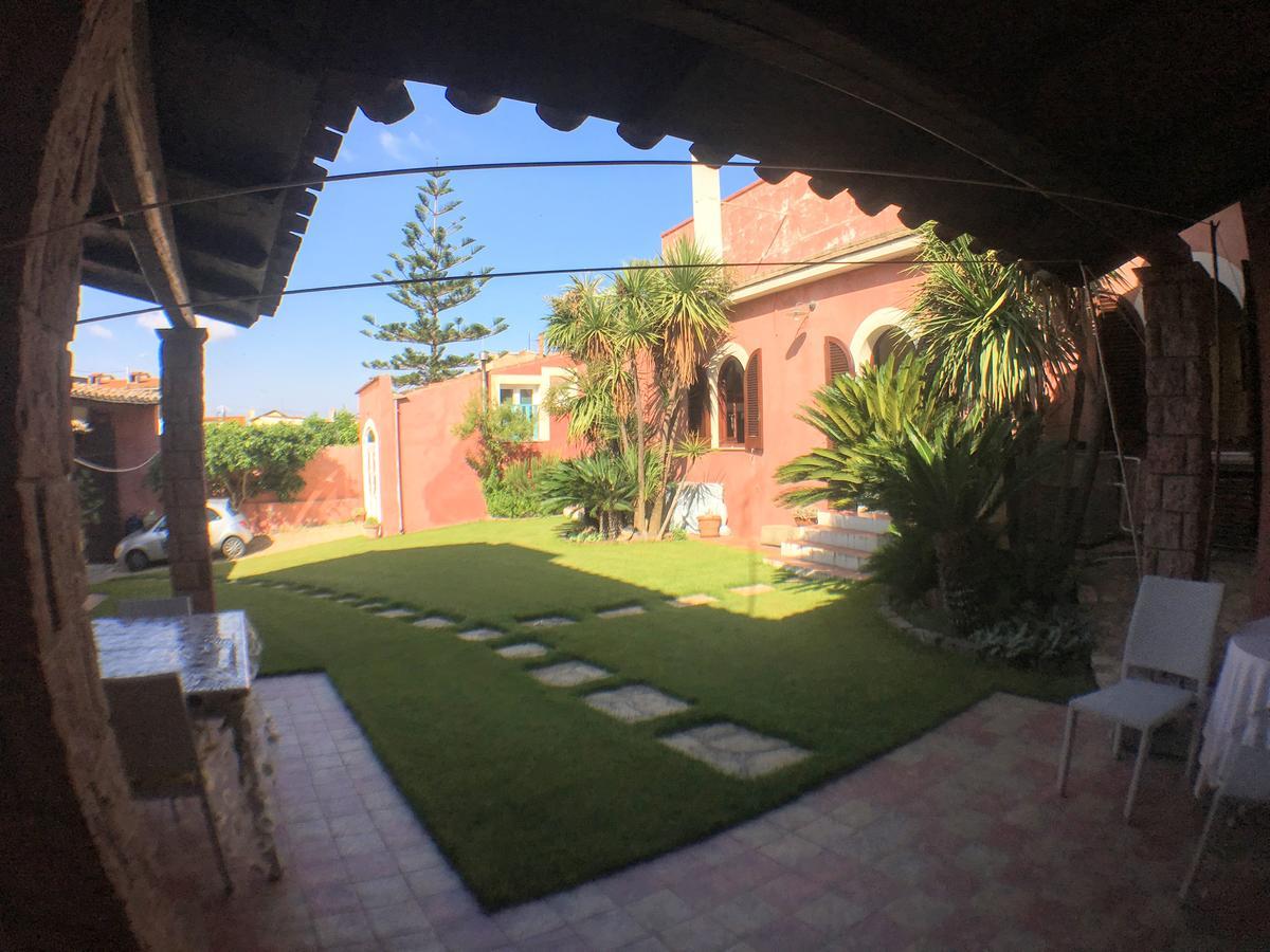 Corte Arrubia Monastir 外观 照片